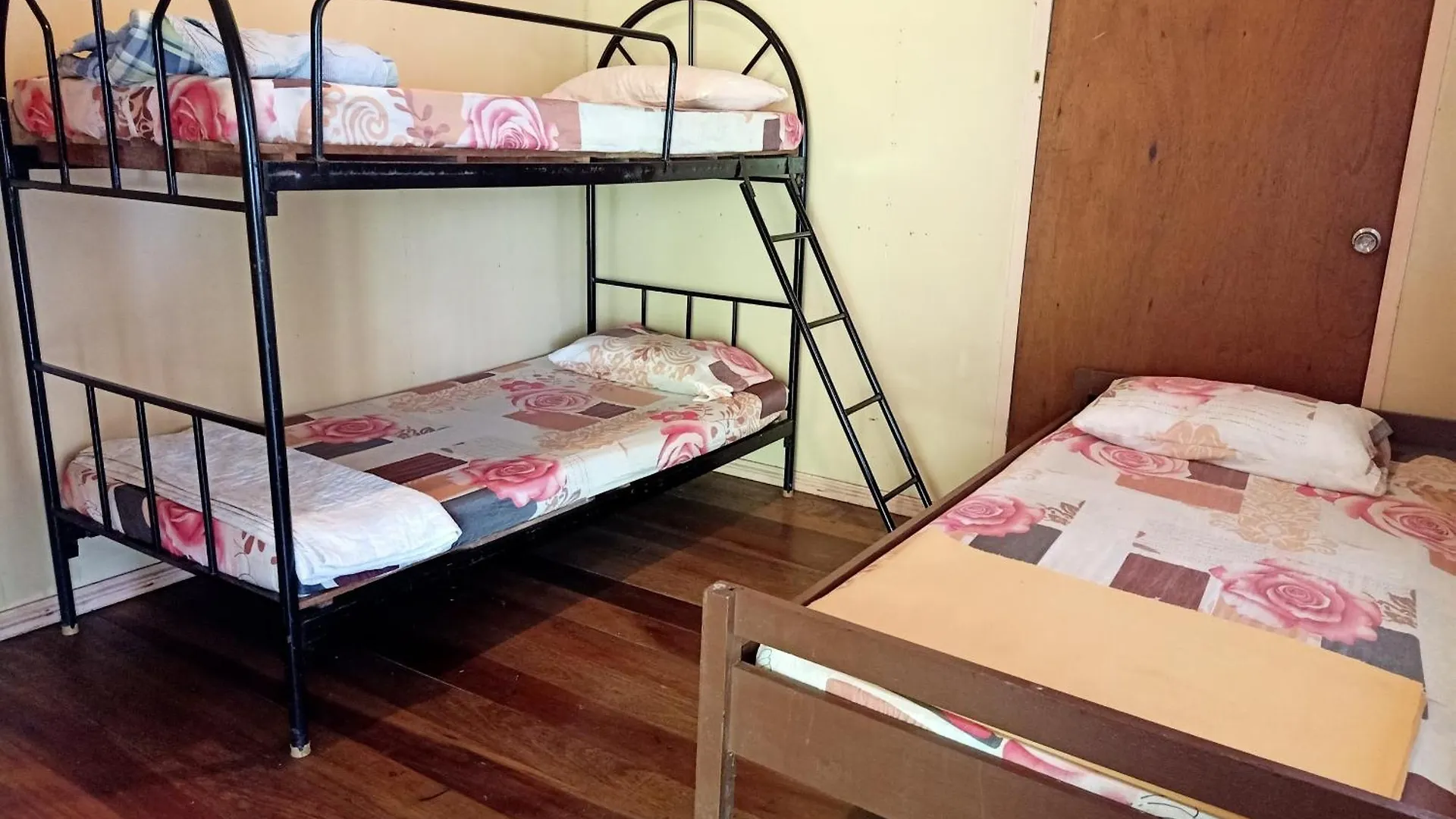 Oyo Home 90430 Mountain Resthouse Ranau Malesia